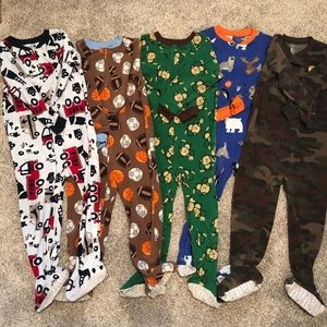 Set of five CARTERS footie pajamas